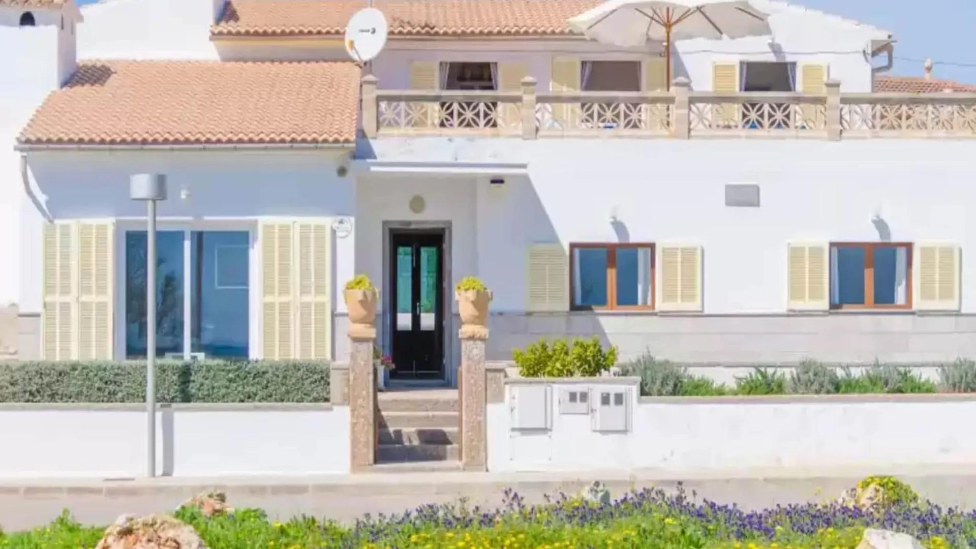 Lovely Holiday Home With Sea-View S'Illot  Chalet S'Illot (Mallorca)