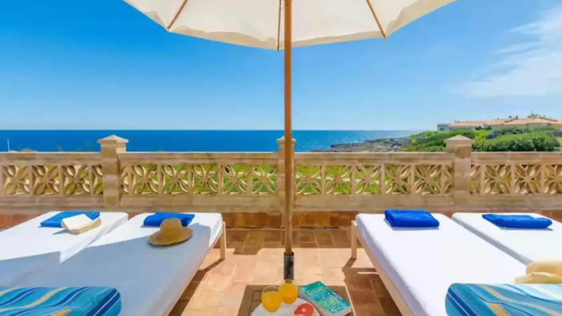 Lovely Holiday Home With Sea-View S'Illot  Spain