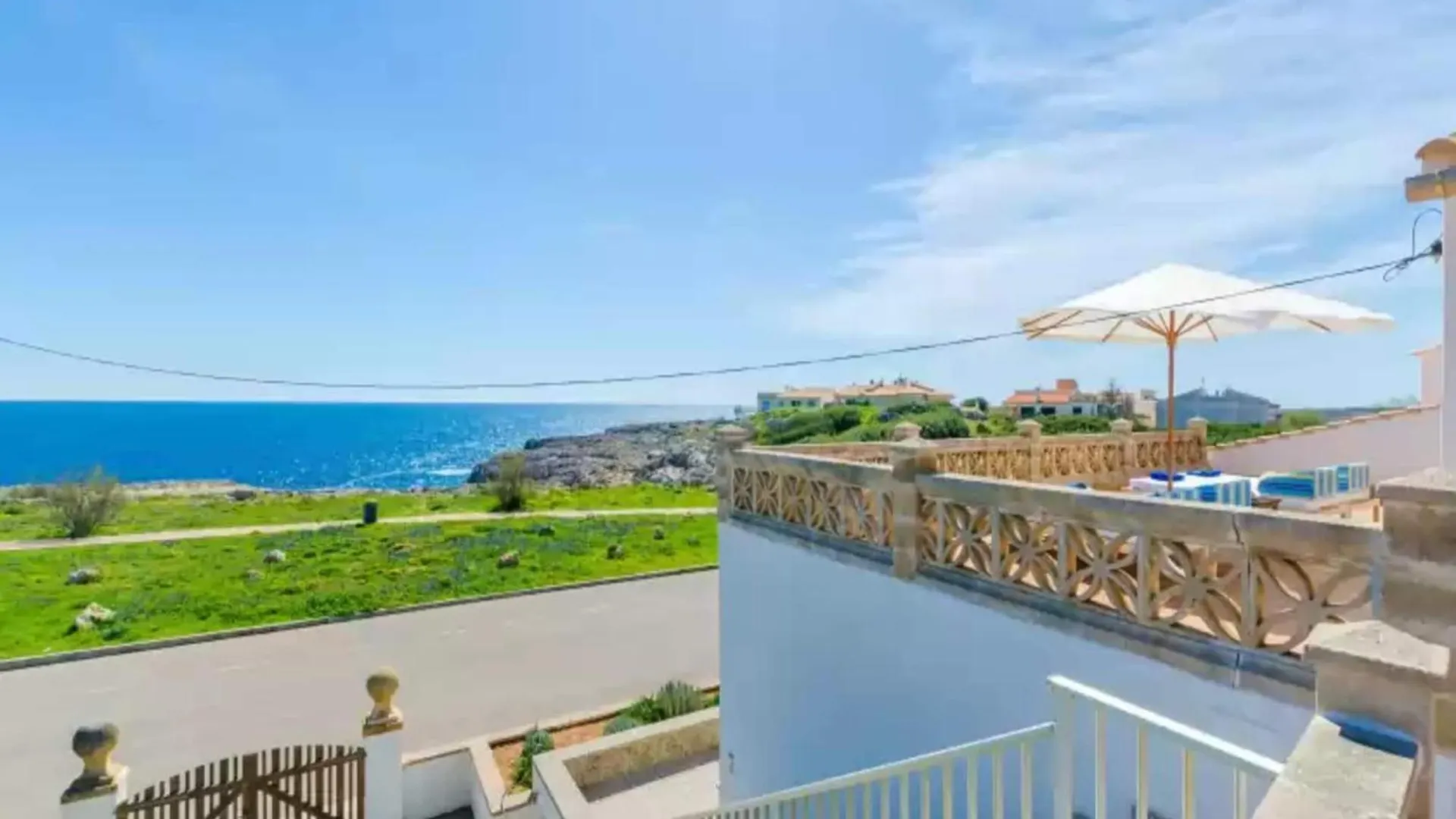 Lovely Holiday Home With Sea-View S'Illot  S'Illot (Mallorca)